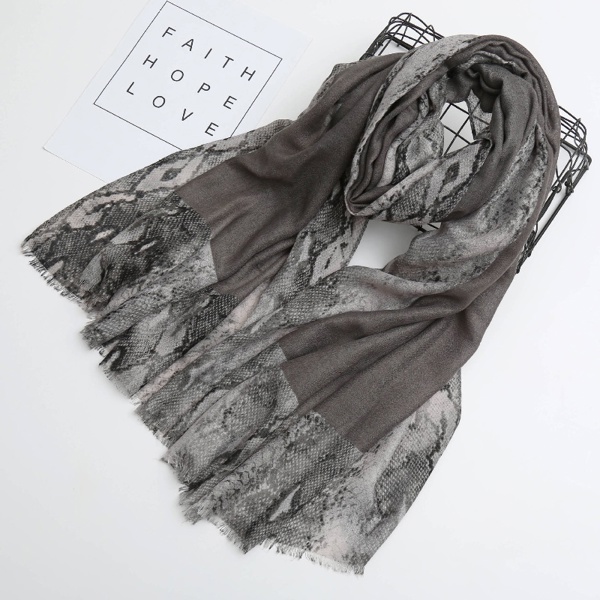 Printed Snake Cottton Shawl Fashion Warm Scarf Long Wide Musilm Women Hijab